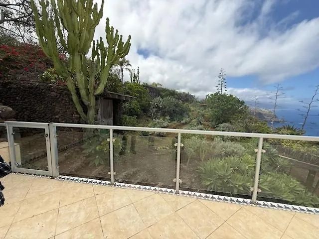 Willkommen Im Paradies - Welcome In Paradise - Bienvenidos Al Paraíso