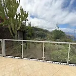 Willkommen Im Paradies - Welcome In Paradise - Bienvenidos Al Paraiso