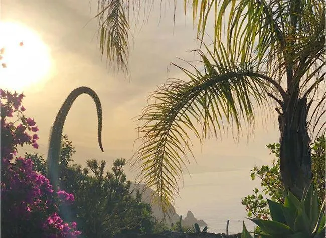 Willkommen Im Paradies - Welcome In Paradise - Bienvenidos Al Paraiso La Matanza de Acentejo