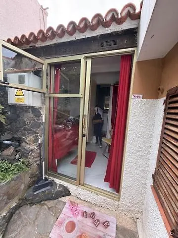 Willkommen Im Paradies - Welcome In Paradise - Bienvenidos Al Paraiso 別荘 *